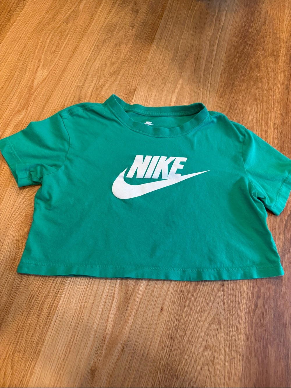 Nike Green Swoosh Cropped T-Shirt XS